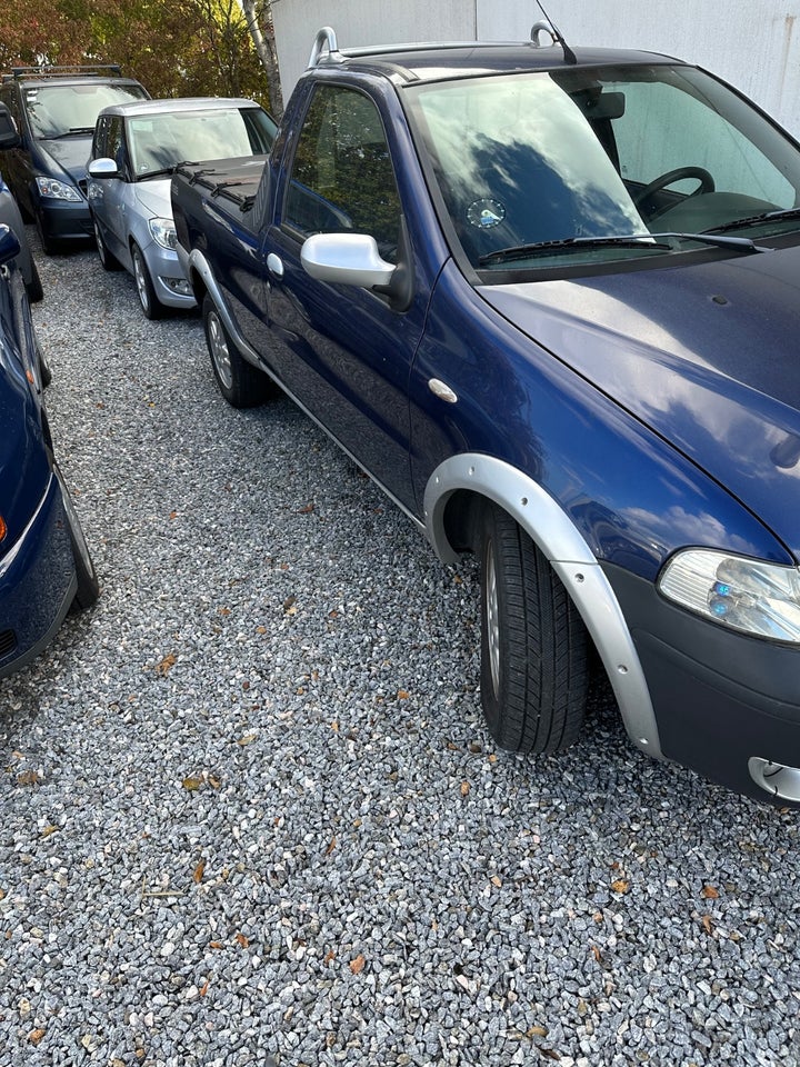 Fiat Strada 1,3 MJT 95 Works 2d