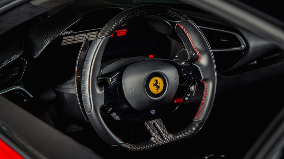 Ferrari 296 GTB 2,9 DCT 2d