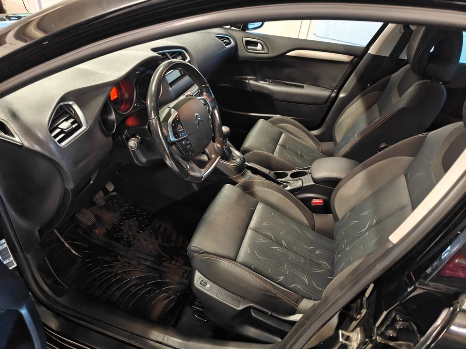 Citroën C4 1,6 HDi 110 Seduction 5d