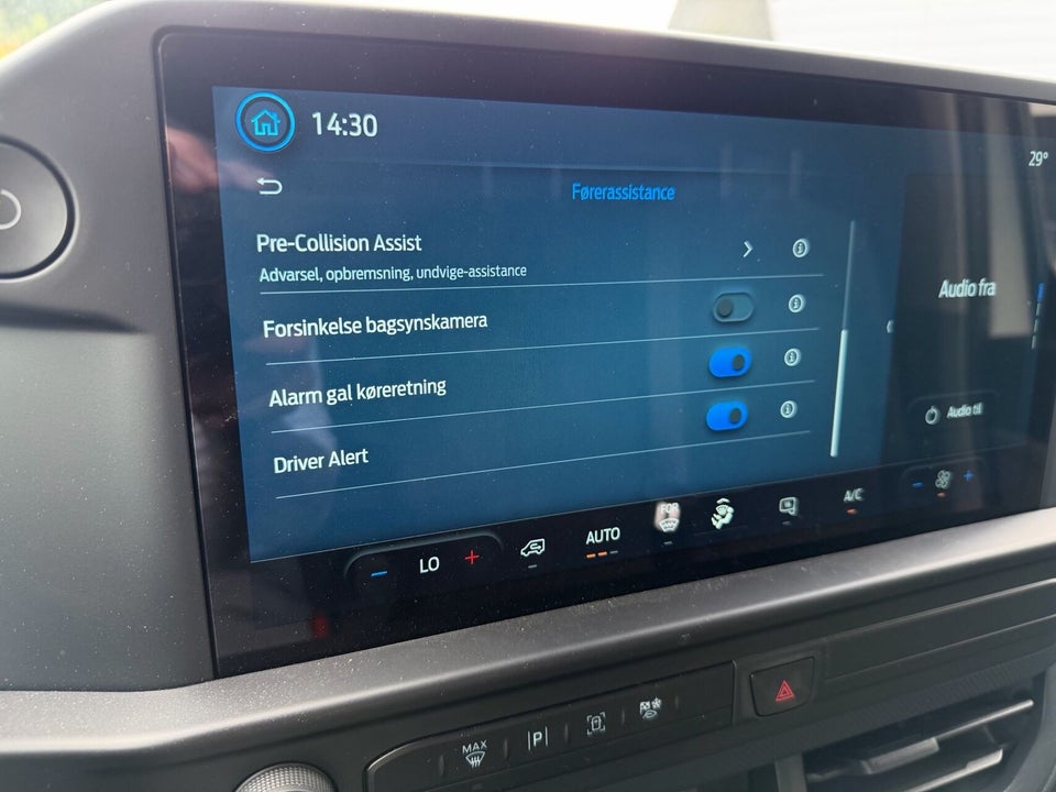 Ford E-Transit Custom 320 L1 64 Trend