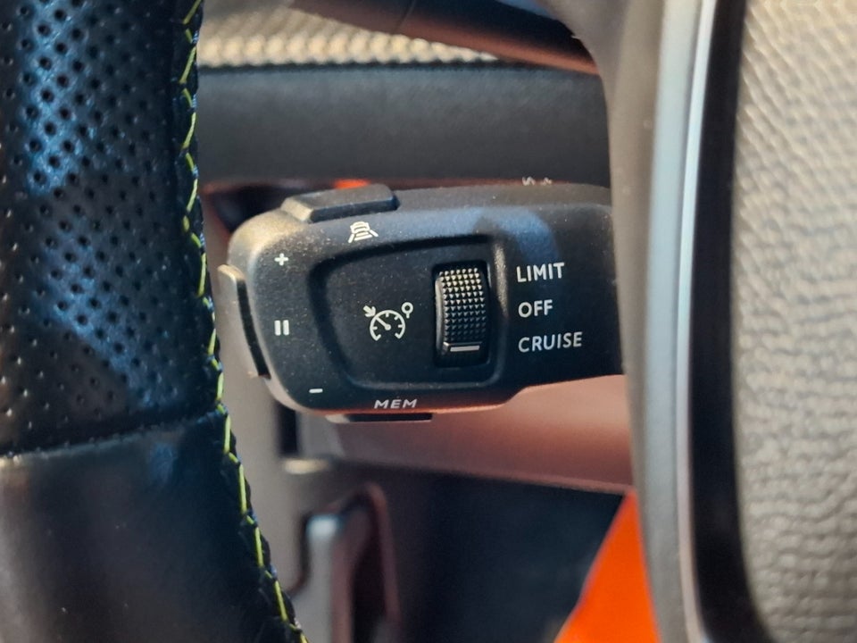 Peugeot e-2008 50 GT Line 5d