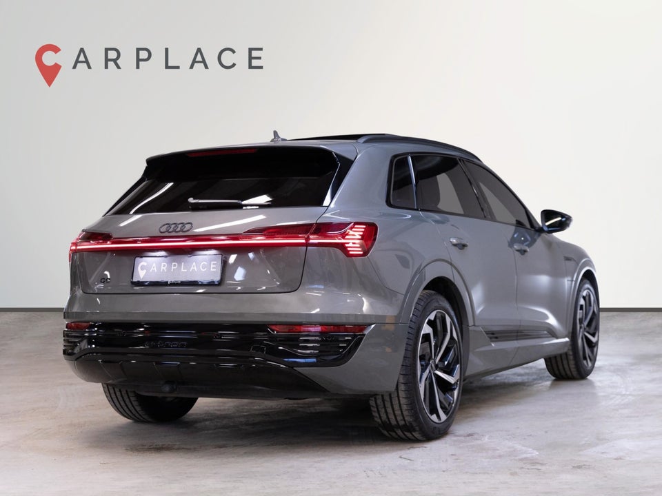 Audi Q8 e-tron 55 Advanced quattro 5d