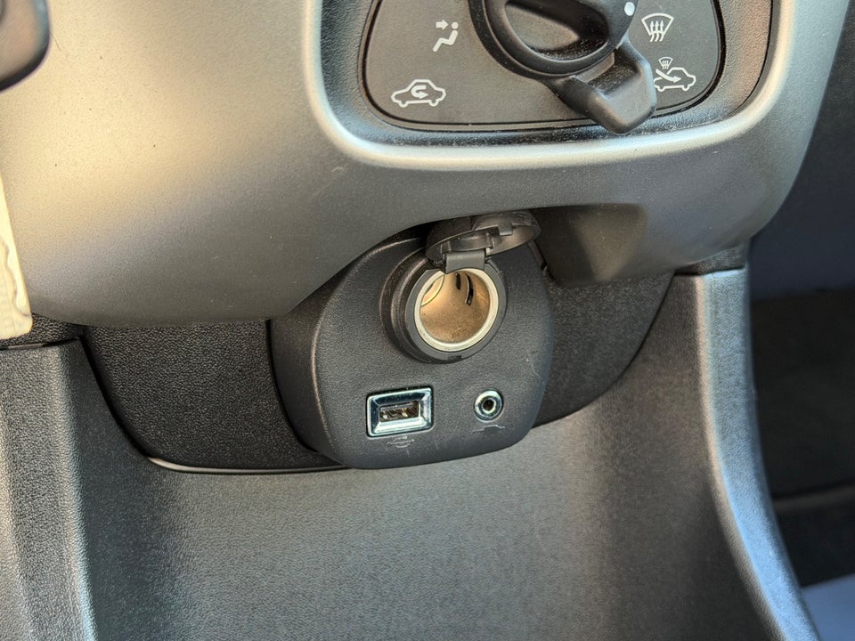 Toyota Aygo 1,0 VVT-i Air 5d