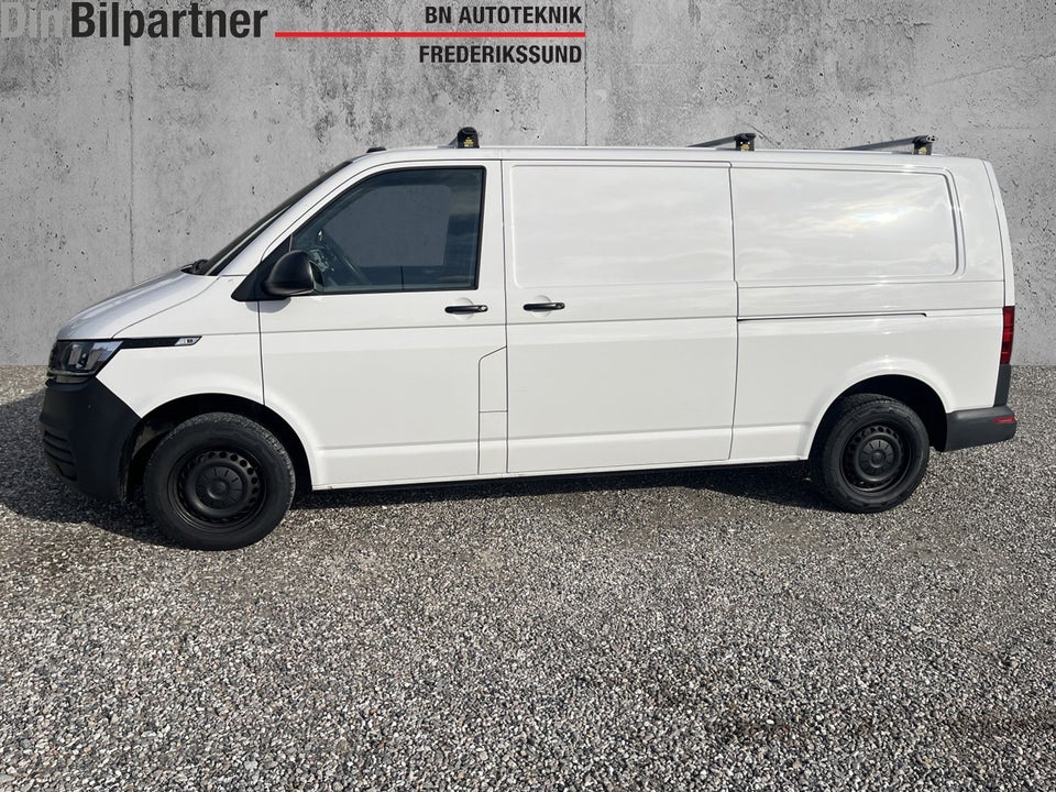 VW Transporter 2,0 TDi 150 Kassevogn lang