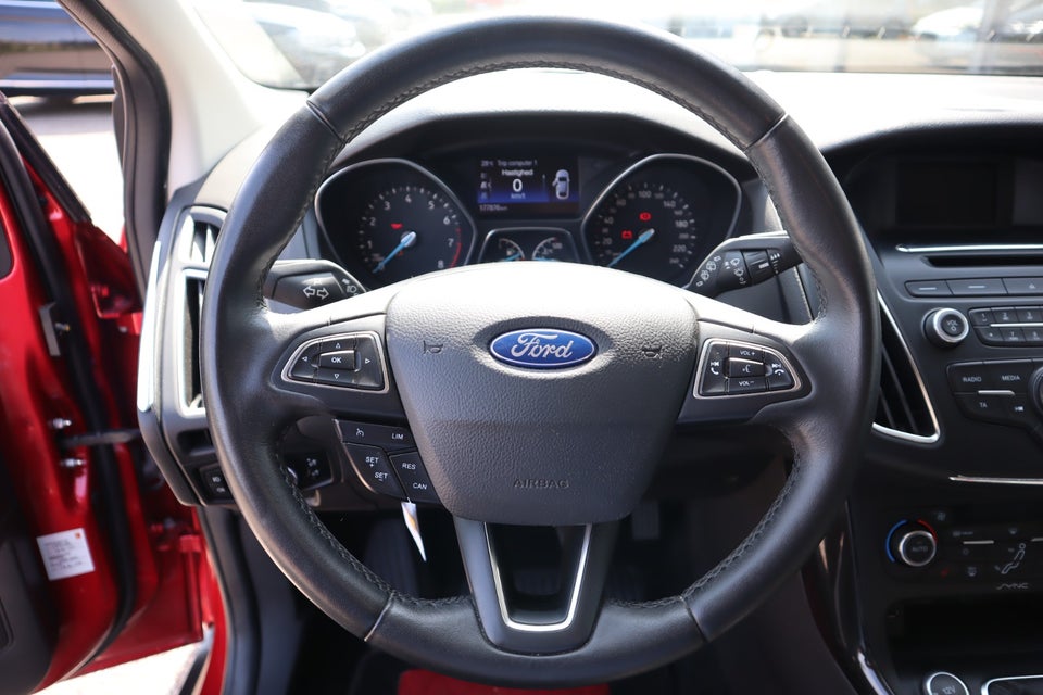 Ford Focus 1,0 SCTi 125 Business stc. 5d