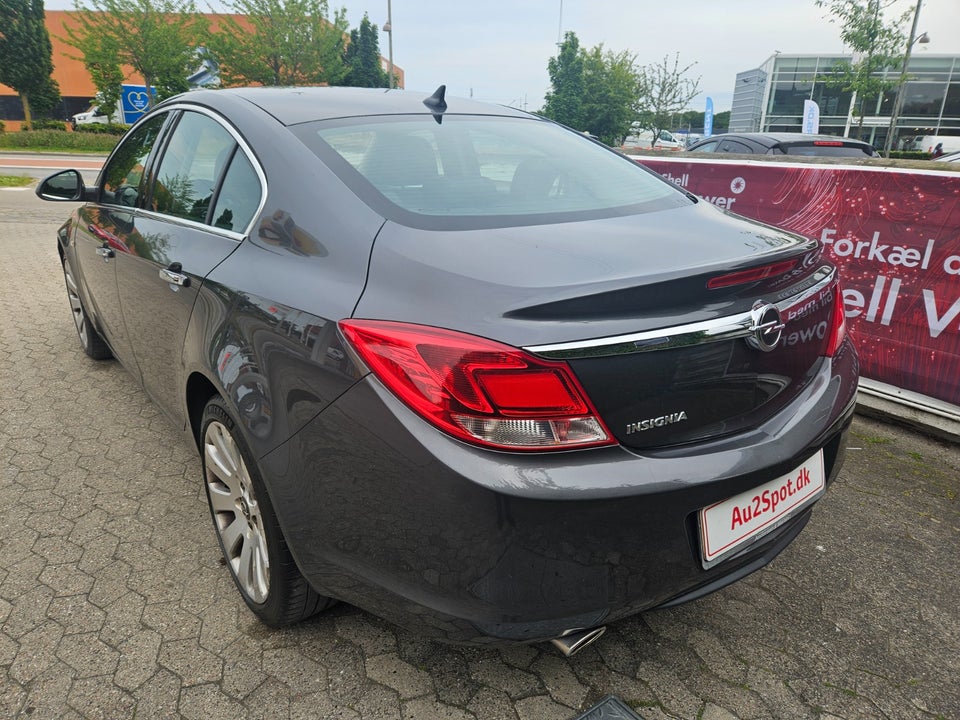 Opel Insignia 1,8 Cosmo 4d