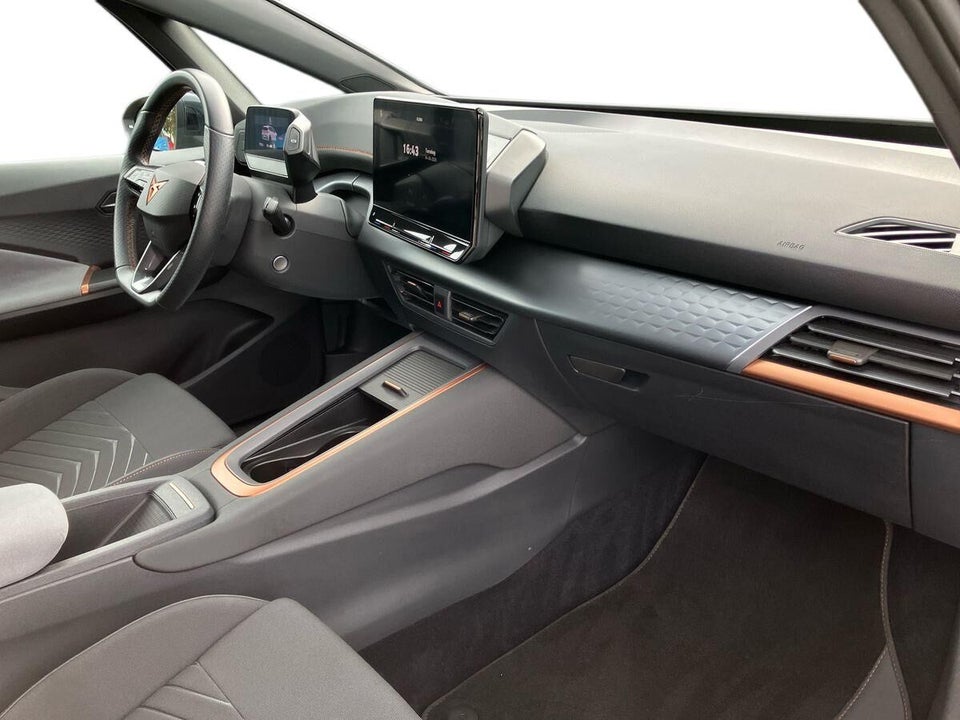 Cupra Born 58  5d