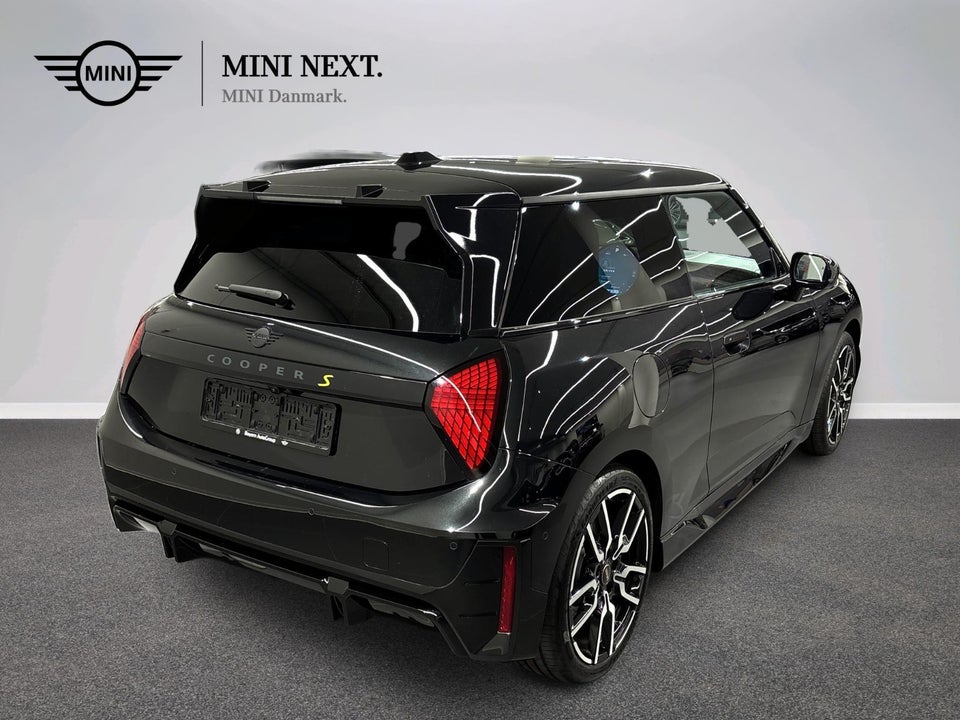 MINI Cooper SE JCW Trim XL 3d