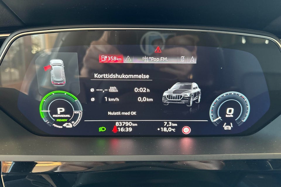 Audi e-tron 55 quattro 5d