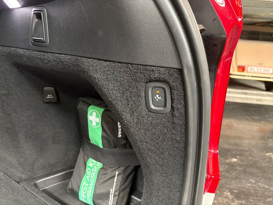 Volvo XC90 2,0 T8 ReCharge Ultimate Dark aut. AWD 7prs 5d