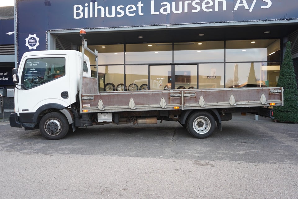 Nissan Cabstar 2,5 35.14 S.Kab m/lad Comfort 2900 2d