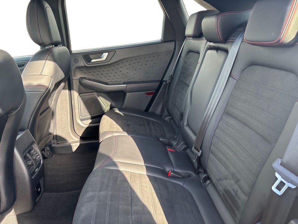 Ford Kuga 2,5 PHEV ST-Line X CVT 5d