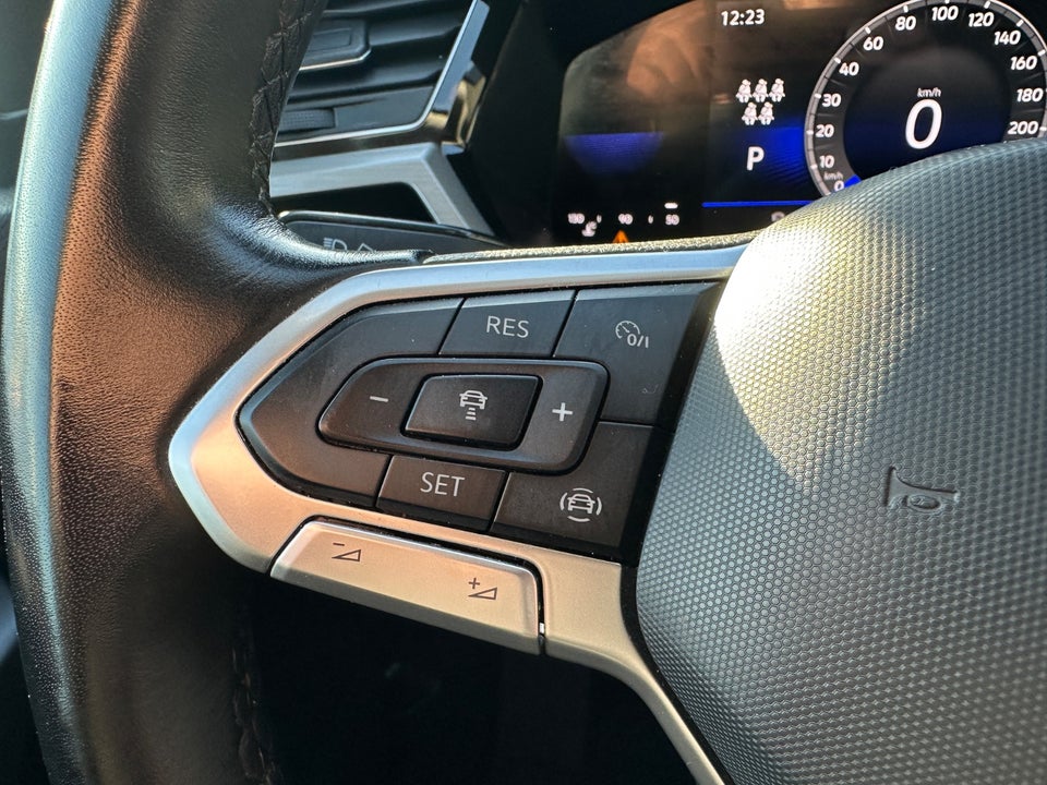 VW Touran 2,0 TDi 150 Comfortline DSG Van 5d