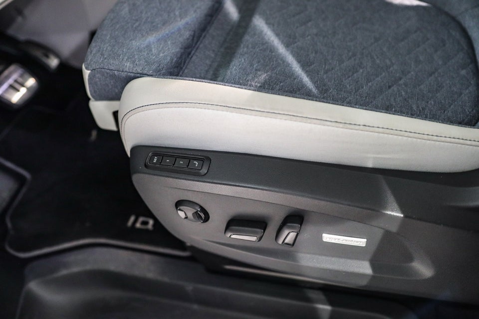 VW ID.Buzz 77 Pro Design SWB 5d