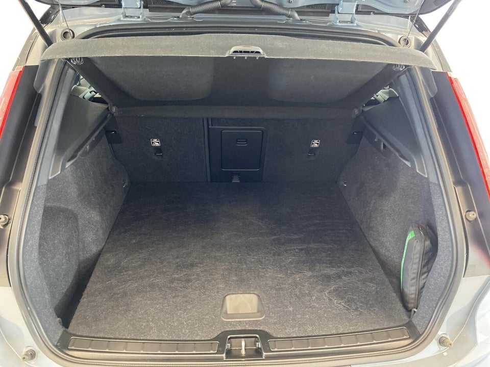 Volvo XC40 P8 ReCharge Twin Core 5d