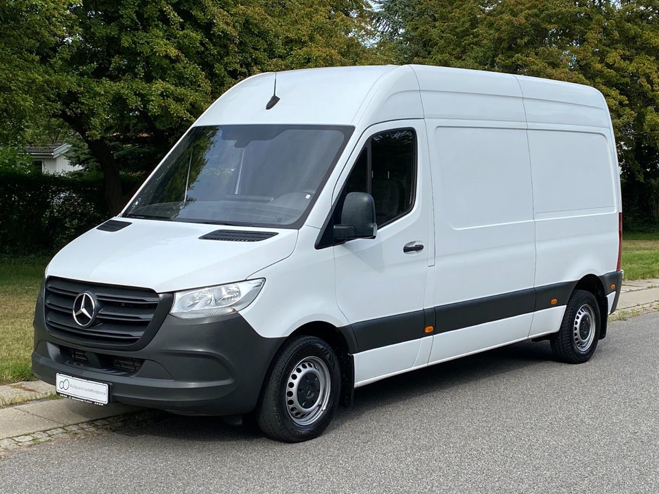 Mercedes Sprinter 214 2,2 CDi A2 Kassevogn aut. FWD