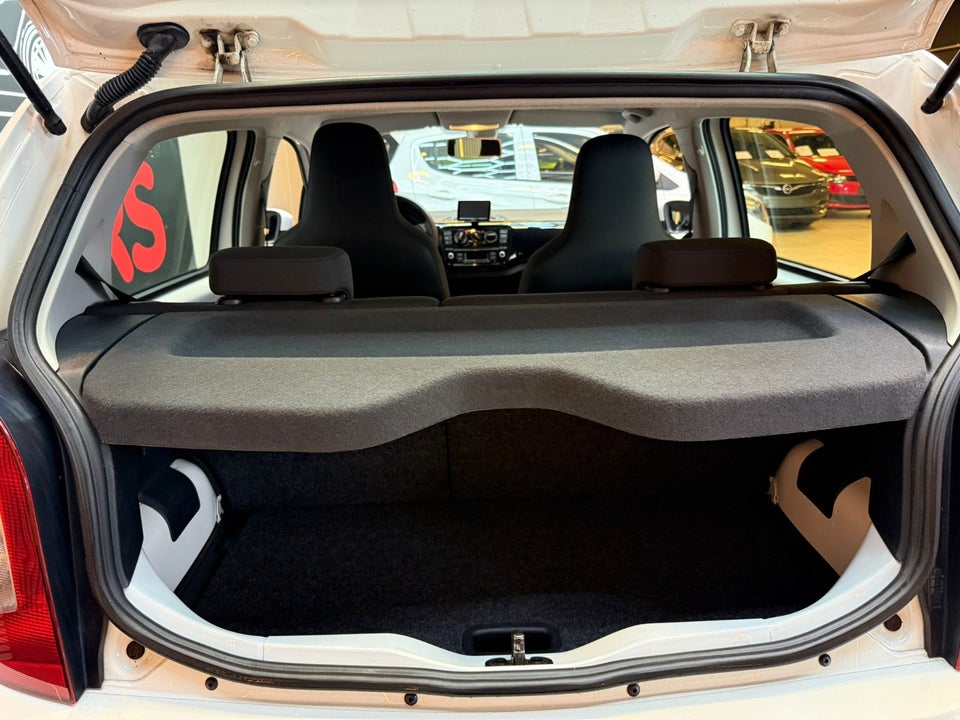VW Up! 1,0 75 Move Up! ASG 5d