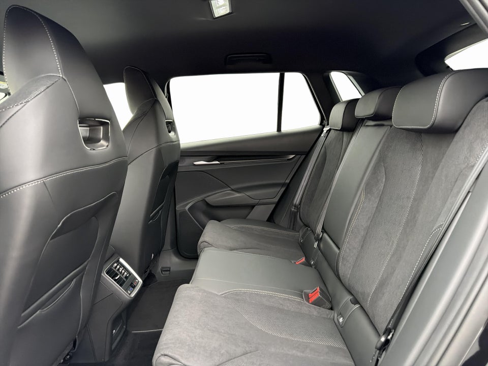 Skoda Elroq 85 iV Sportline 5d