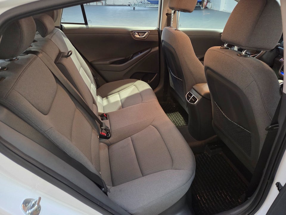 Hyundai Ioniq 1,6 PHEV Premium DCT 5d