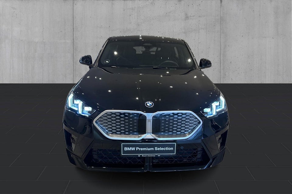 BMW iX2 eDrive20 M-Sport 5d