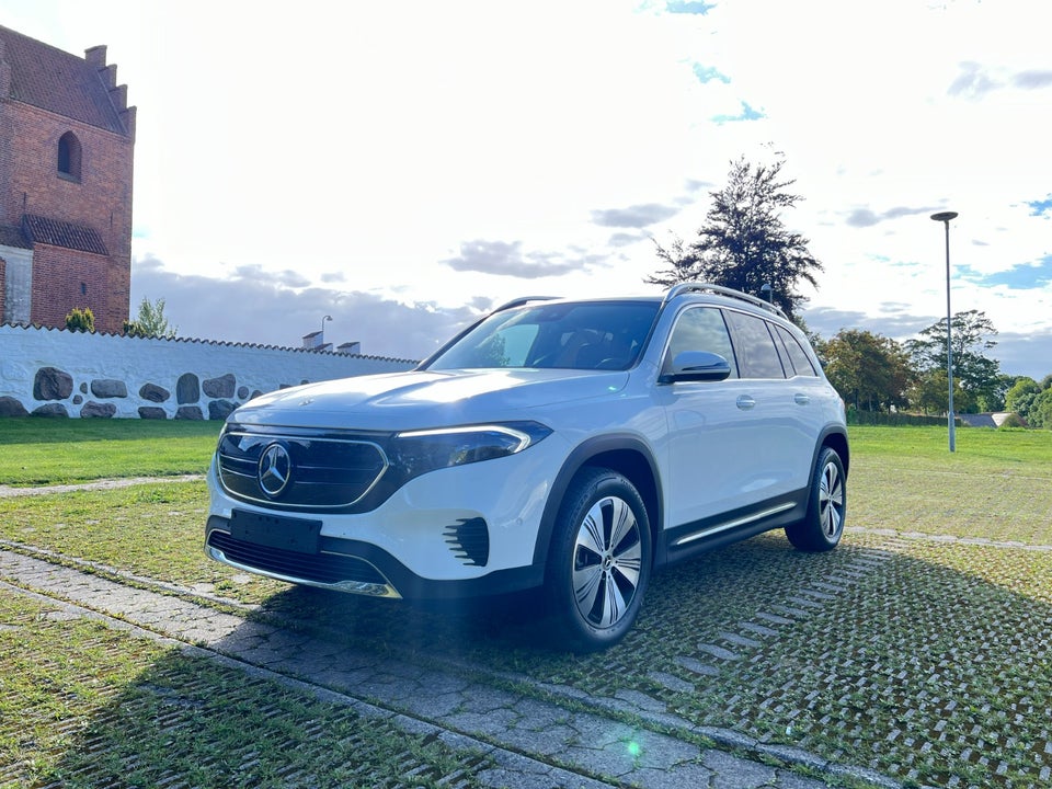 Mercedes EQB250 Progressive 5d