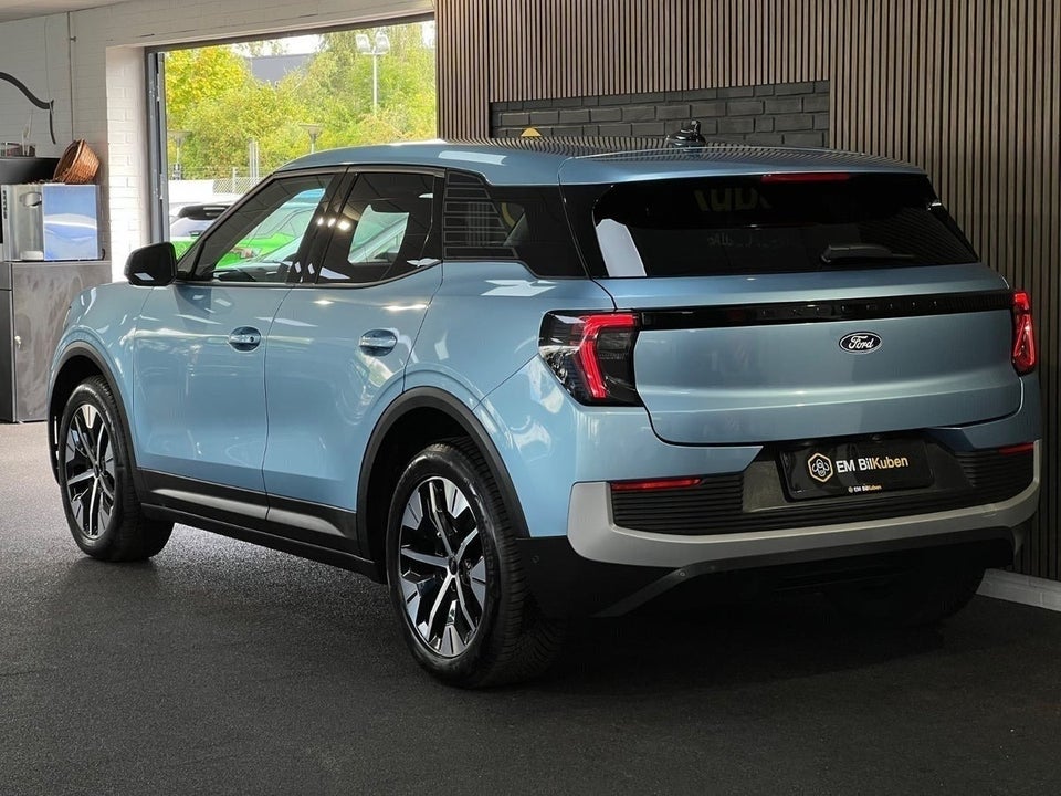 Ford Explorer 84 Select Extended Range AWD 5d