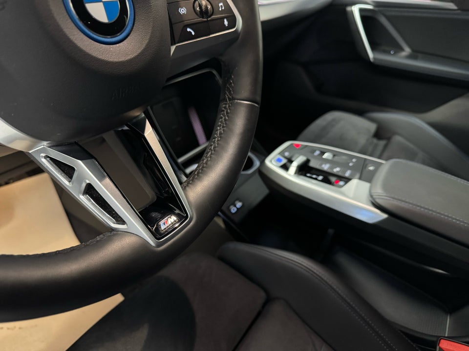 BMW iX2 eDrive20 M-Sport Premium 5d