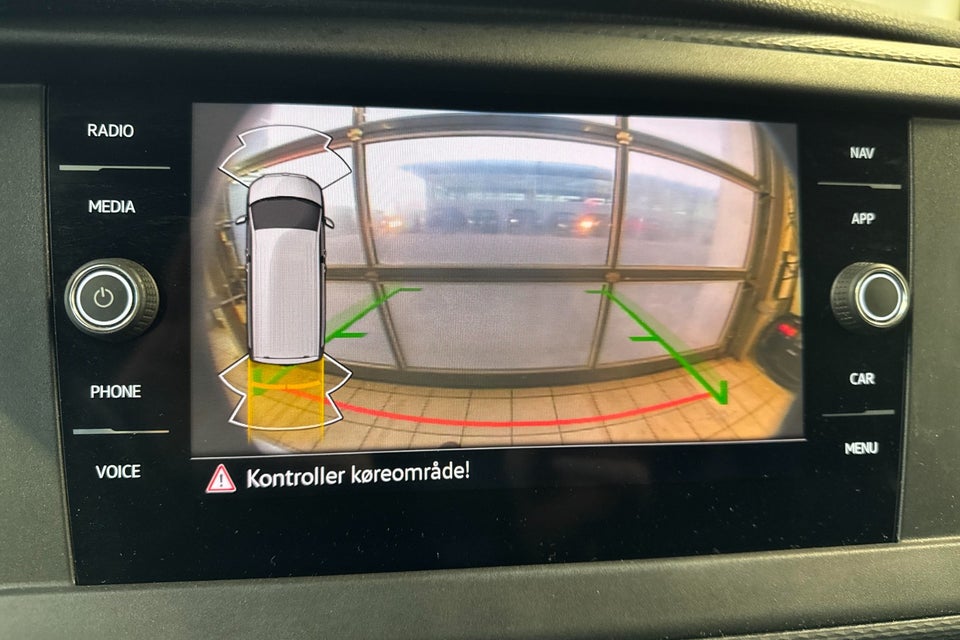 VW Transporter 2,0 TDi 150 Kassevogn DSG lang