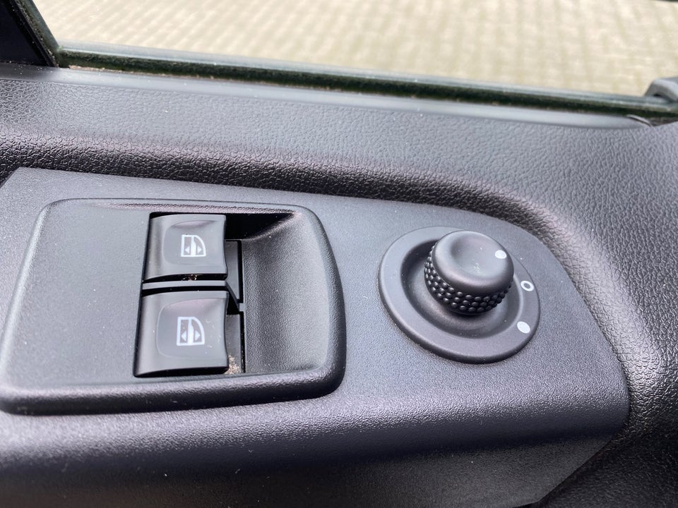 Renault Trafic T29 2,0 dCi 145 L2H1