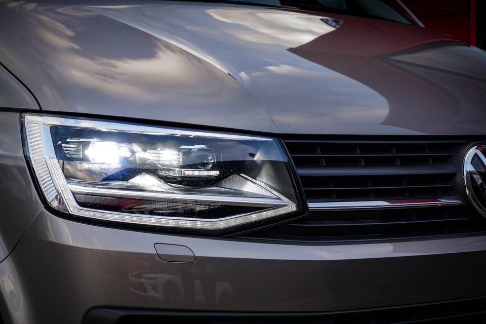 VW Transporter 2,0 TDi 204 Kassevogn DSG lang