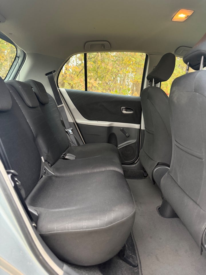 Toyota Yaris 1,3 Luna 5d