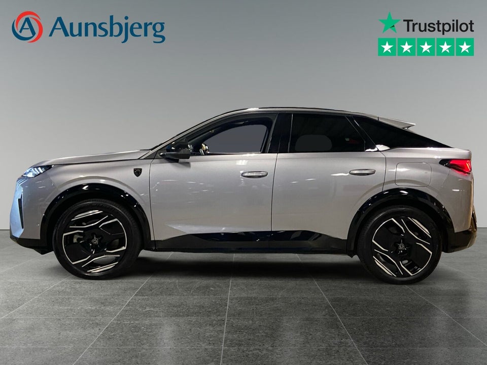 Peugeot e-3008 77 GT Pack 5d