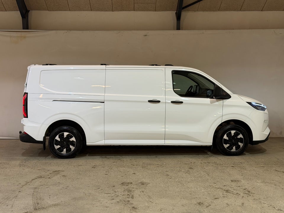 Ford E-Transit Custom 320L 64 Trend