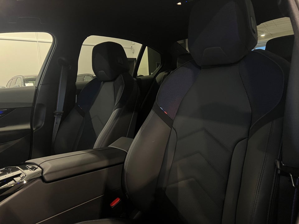 BMW i5 xDrive40 M-Sport 4d