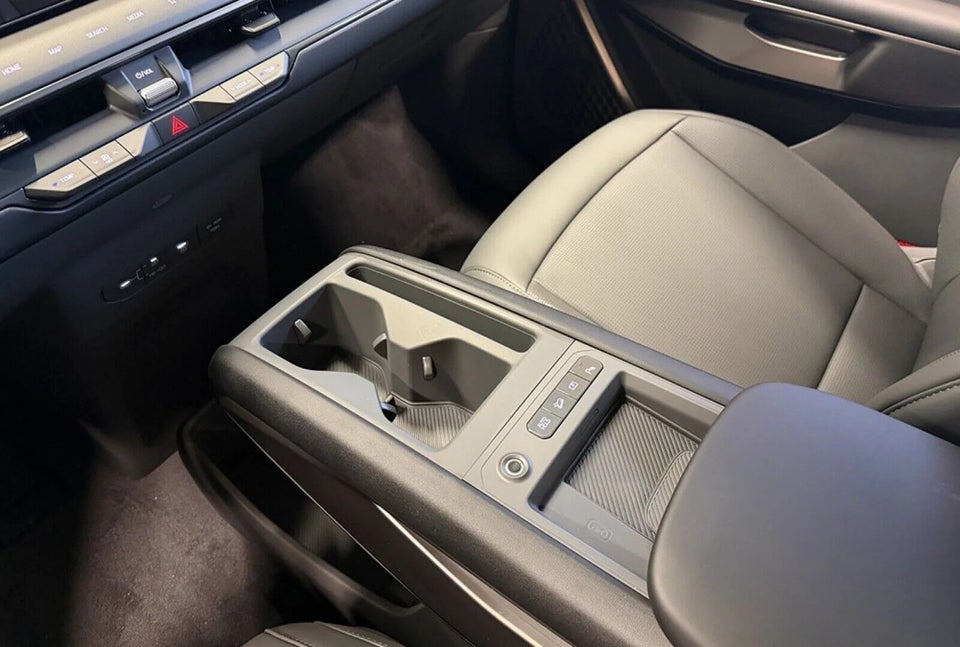 Kia EV9 76 Standard Range Upgrade RWD 7prs 5d