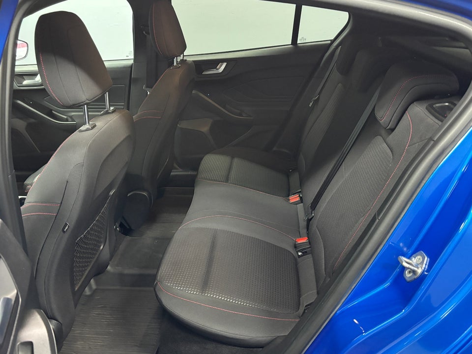 Ford Focus 1,0 EcoBoost ST-Line 5d