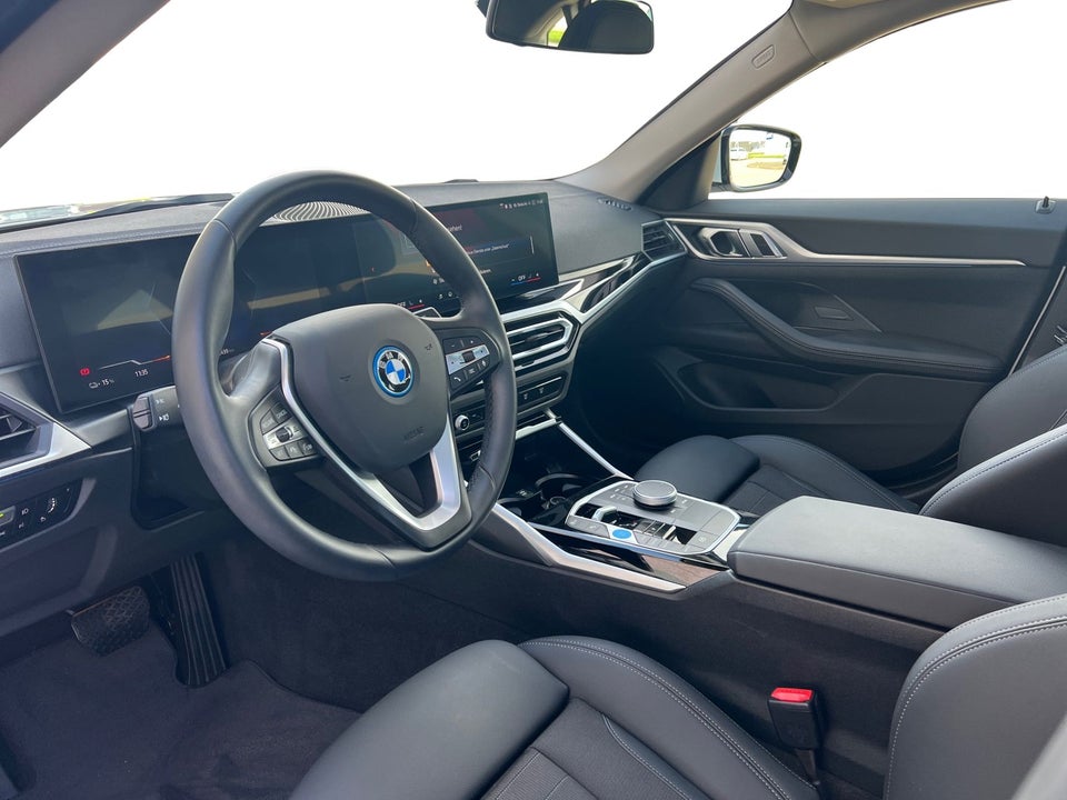 BMW i4 eDrive40 Charged 5d