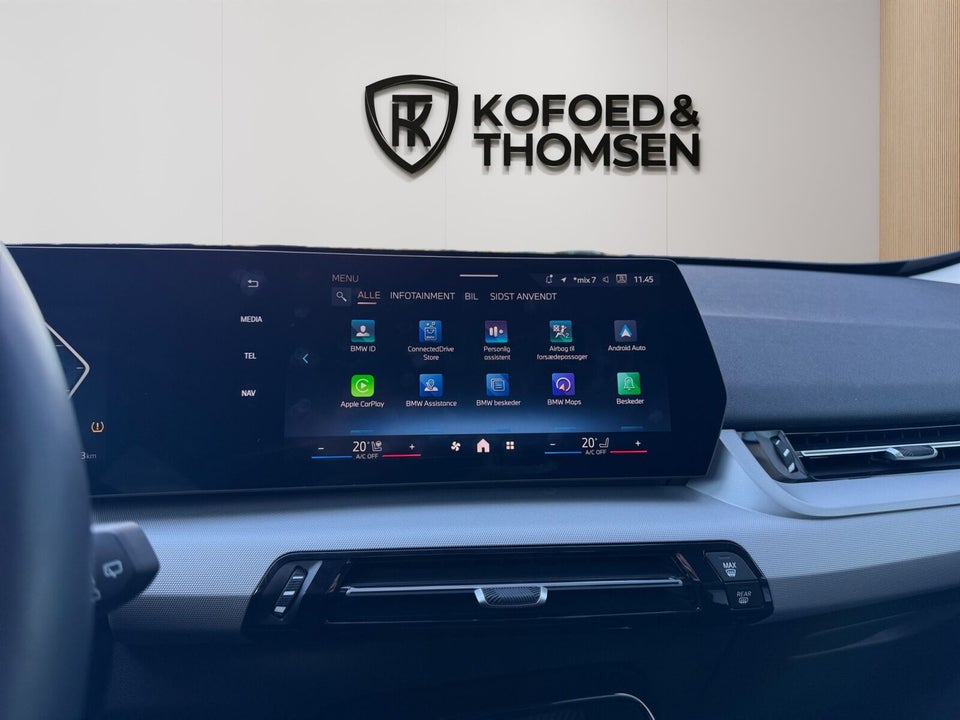 BMW iX1 eDrive20 X-Line 5d