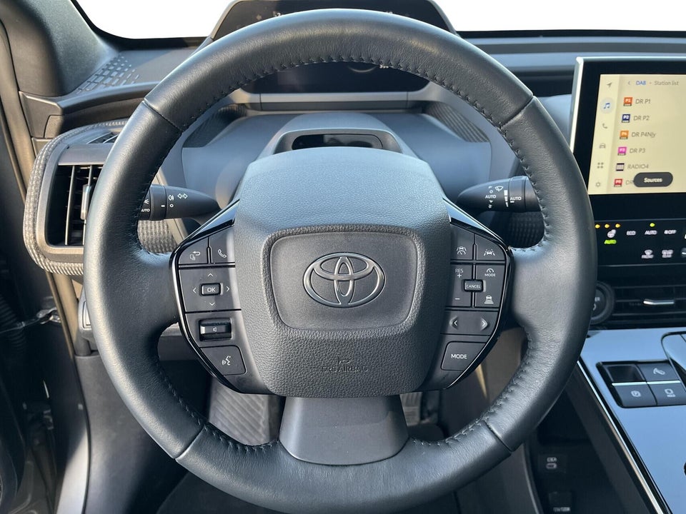 Toyota bZ4X Active 5d