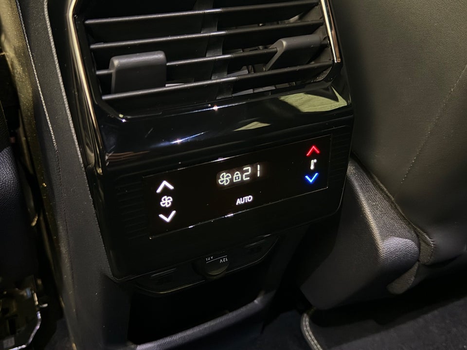 Peugeot e-5008 77 GT Pack 7prs 5d