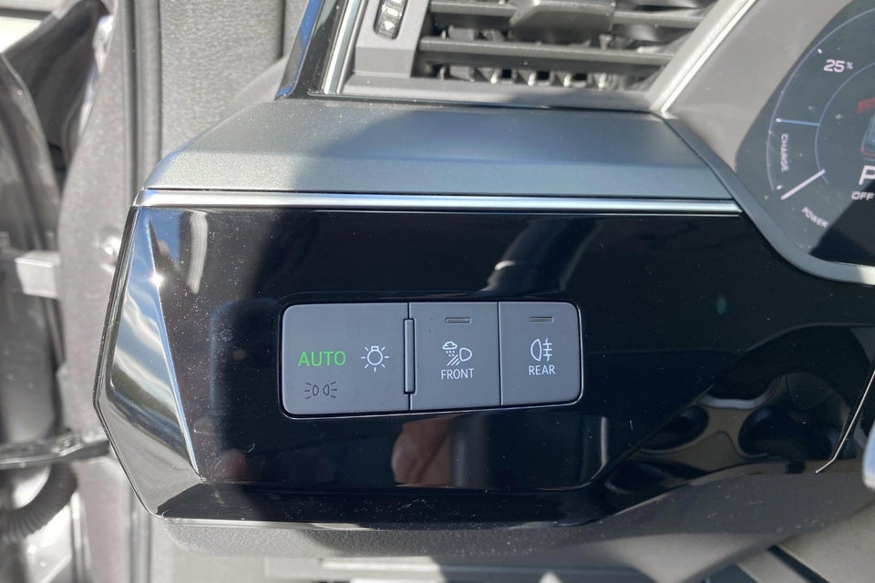 Audi e-tron 50 quattro 5d