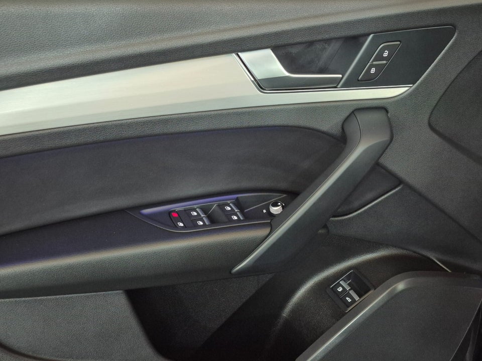 Audi Q5 50 TFSi e S-line quattro S-tr. 5d
