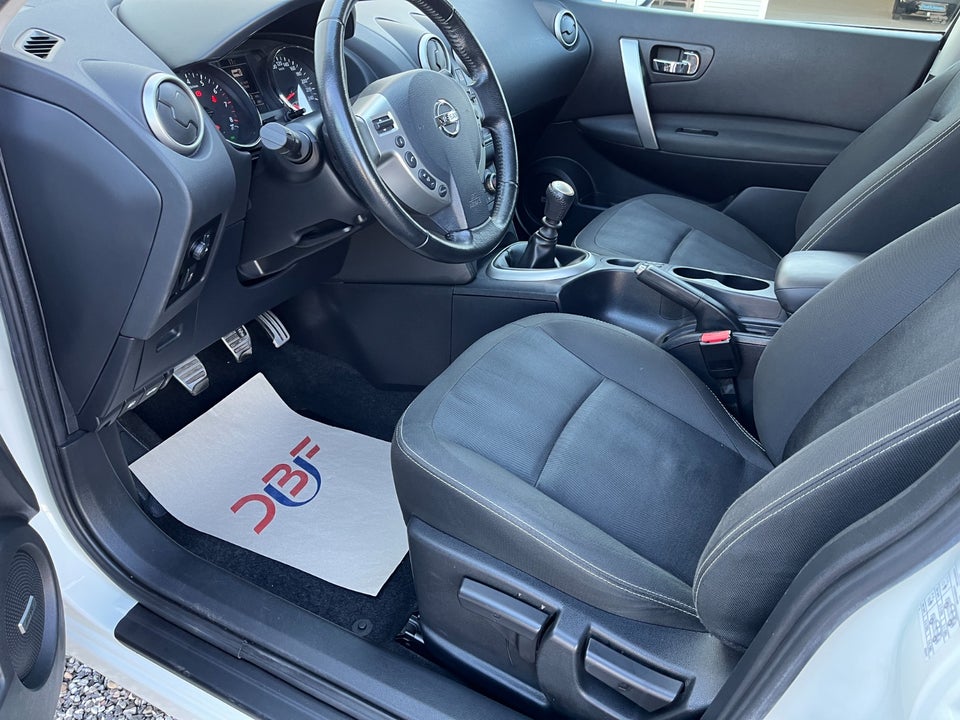 Nissan Qashqai 2,0 Visia 5d