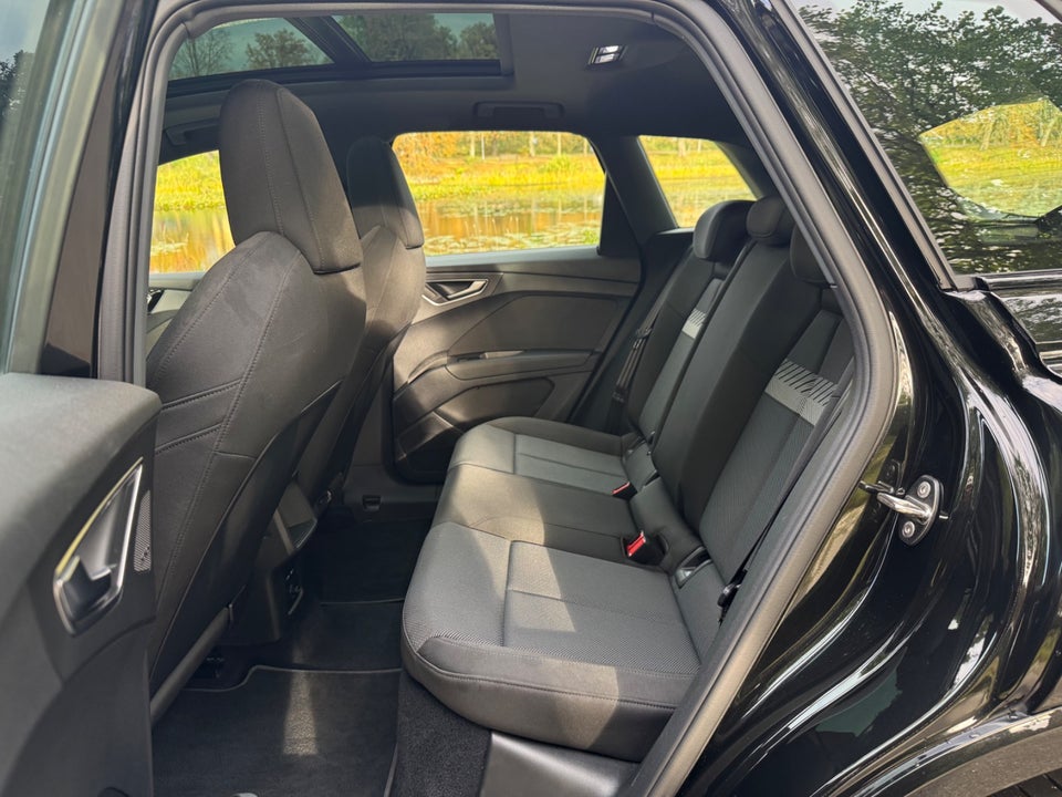 Audi Q4 e-tron 35 Attitude 5d