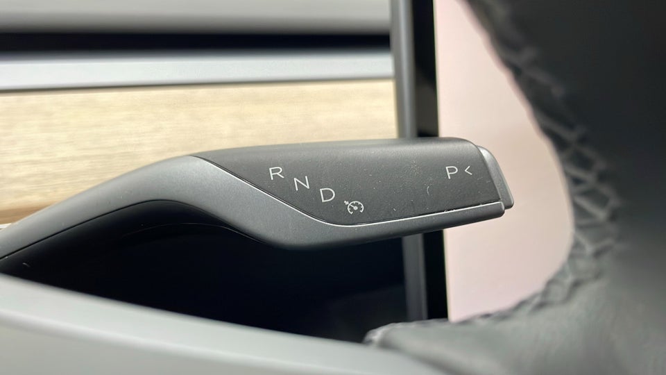 Tesla Model Y Long Range AWD 5d