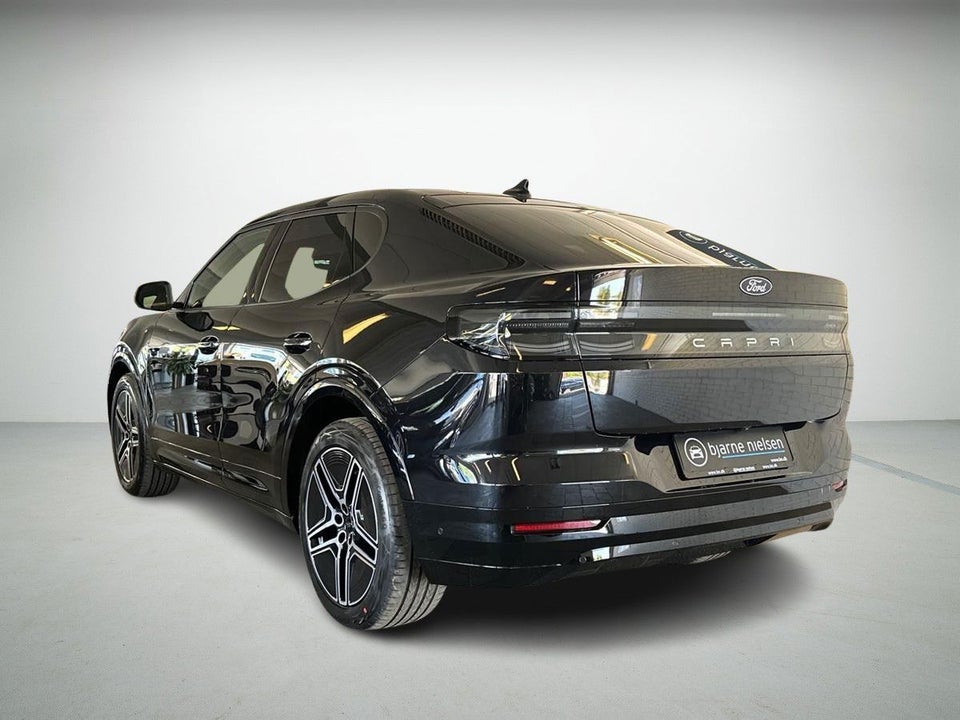 Ford Capri 84 Premium Extended Range AWD 5d