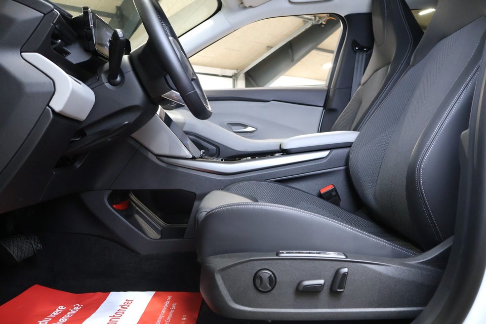 Ford Explorer 82 Select Extended Range 5d