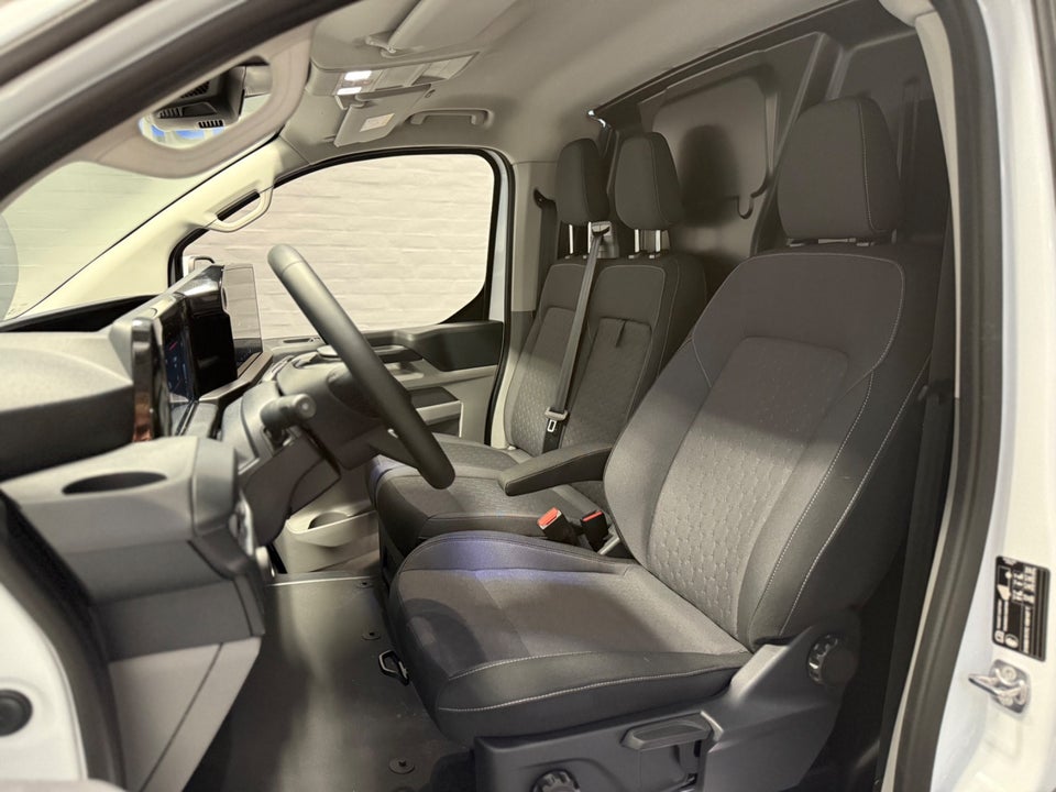 Ford E-Transit Custom 320S 64 Limited