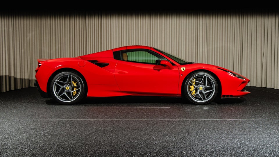 Ferrari F8 Spider 3,9 DCT 2d