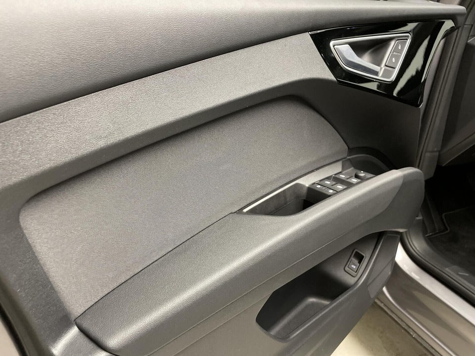Audi Q4 e-tron 45 Progress 5d